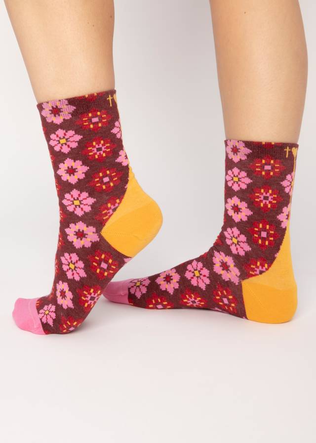 Baumwollsocken Sensational Steps - Walking On Flowers von Blutsgeschwister