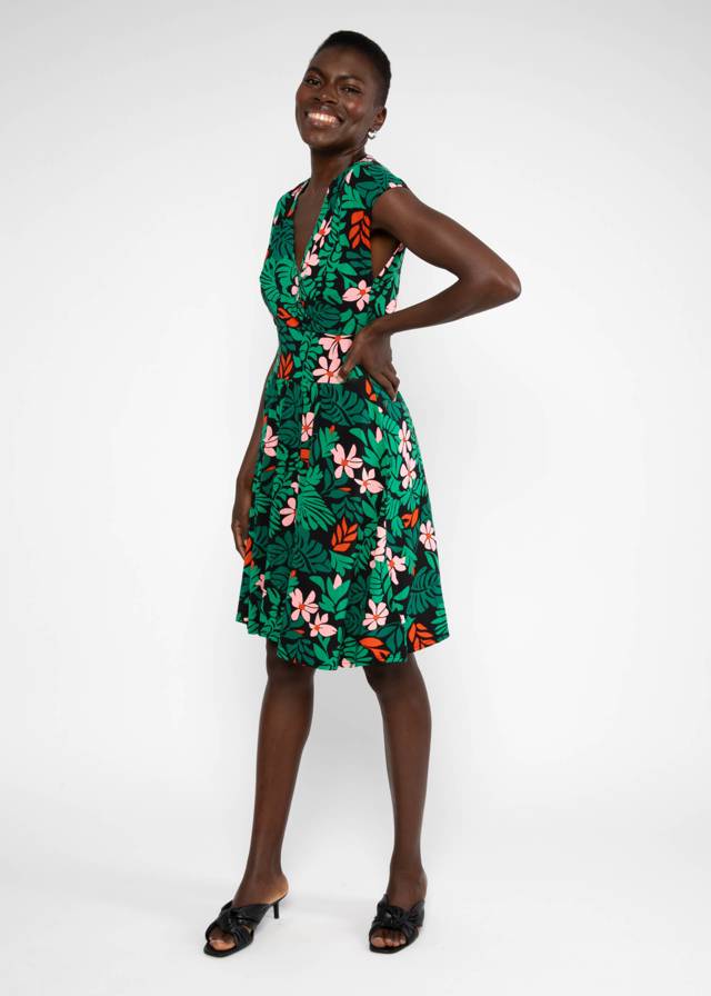 Freizeitkleid La Vie est belle en été - Dreaming Under Palm Leaf von Blutsgeschwister