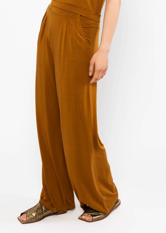 Sommerhose Dressed for Success - Strong Ochre von Blutsgeschwister